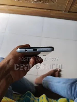 স্যামসাং গ্যালাক্সি এ৩০ ৬৪ জিবি সাদা