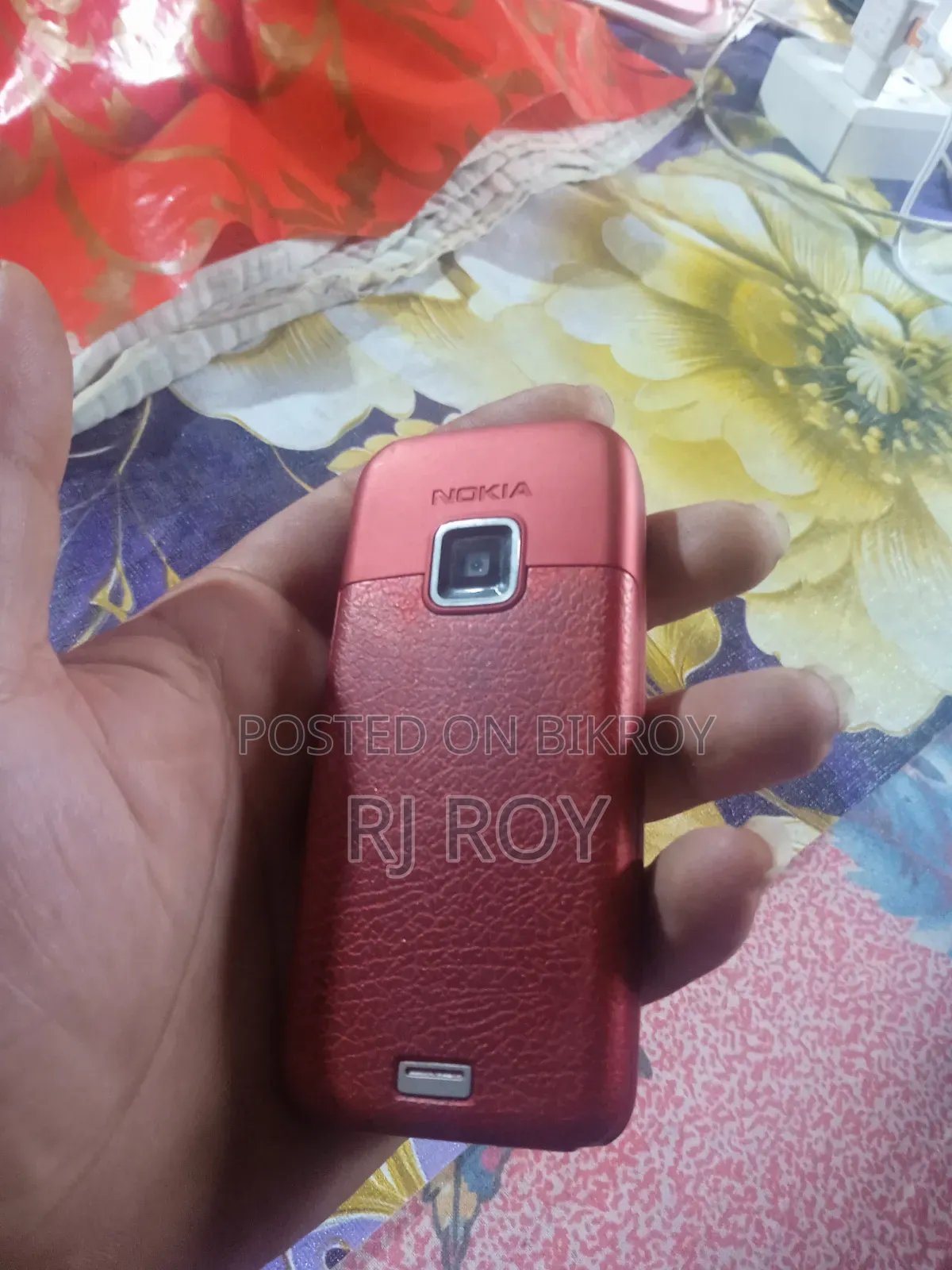 নোকিয়া ই৬৫ রেড