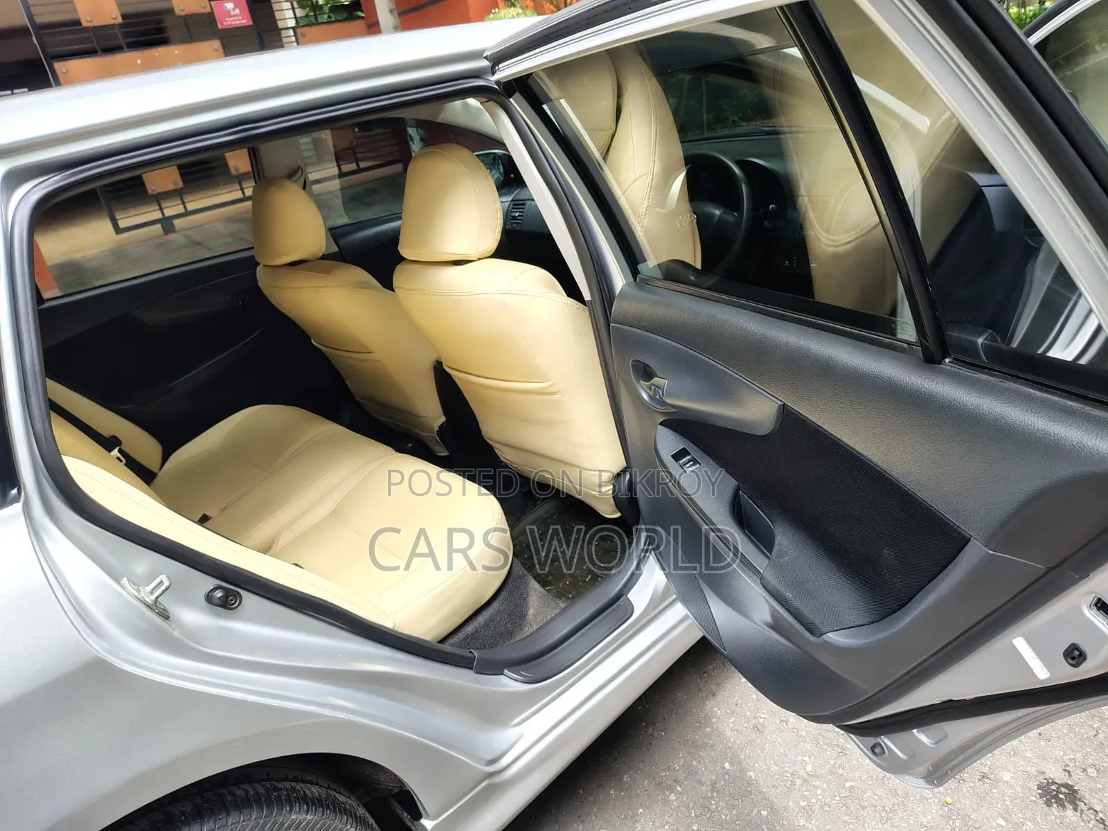 Toyota Corolla Fielder 2010 Silver