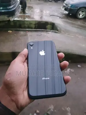 অ্যাপল আইফোন এক্সআর ৬৪ জিবি কালো