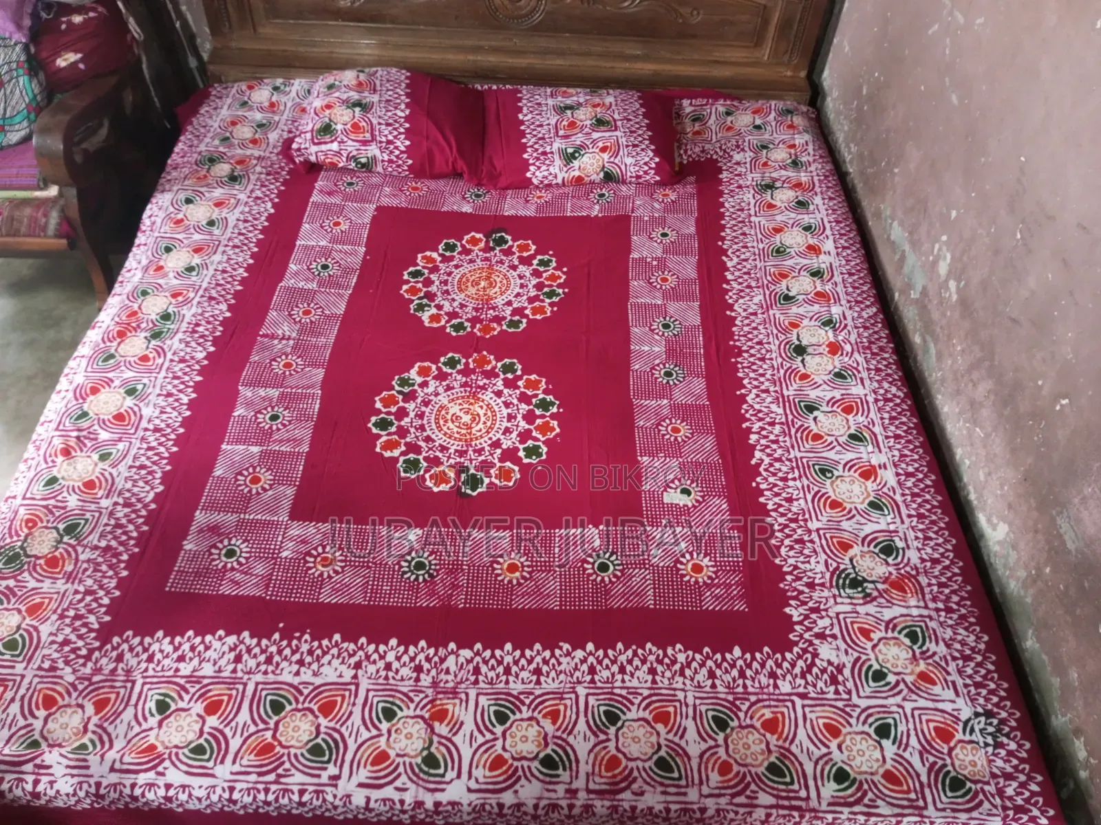 Comfortable Cotton Wax Batik Bedsheet Set.