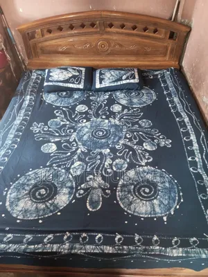 Comfortable Cotton Wax Batik Bedsheet Set.