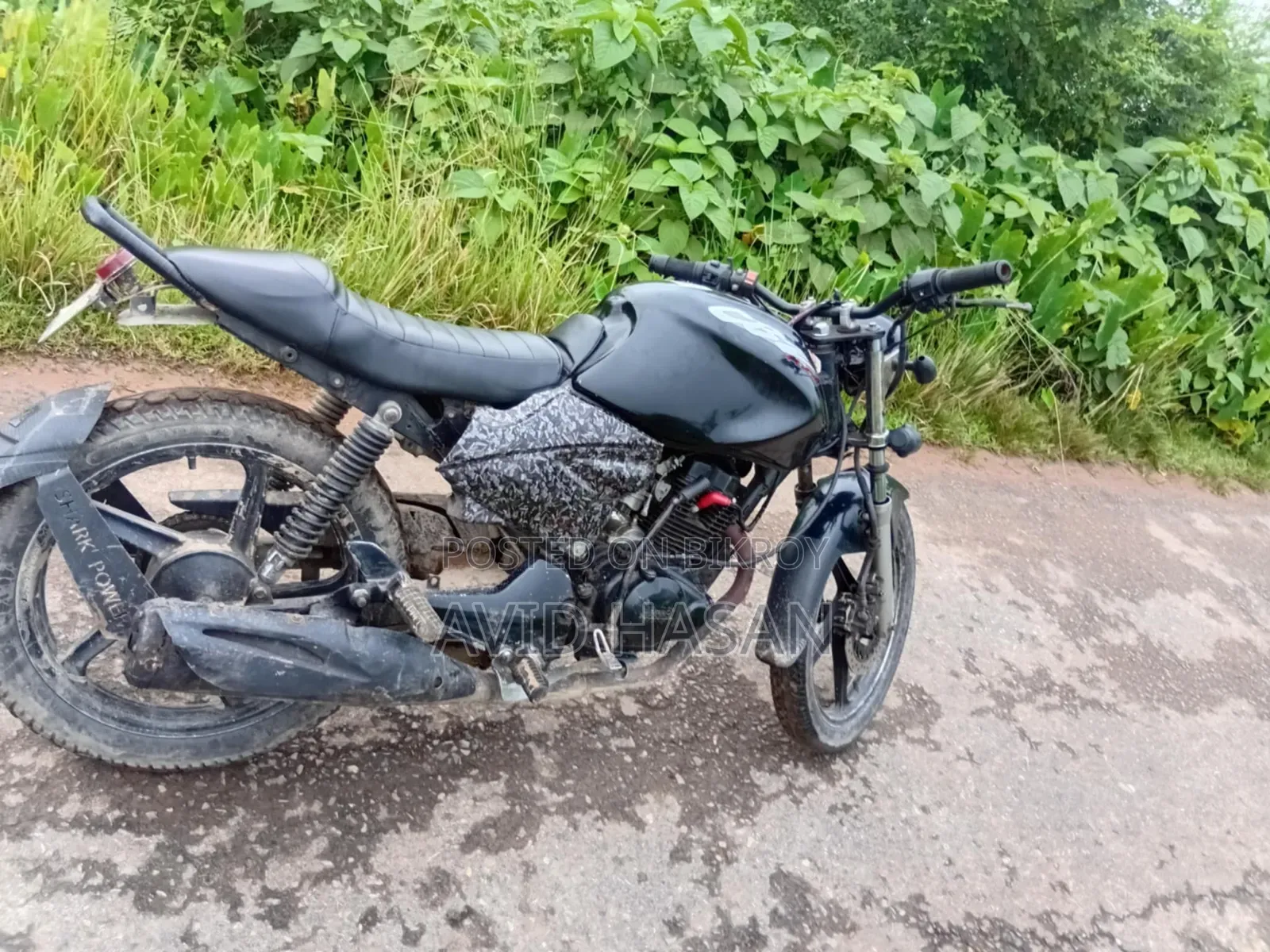 আর্ক ভেক্টর ২০২৬ কালো