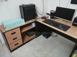 OTOBI Office Table