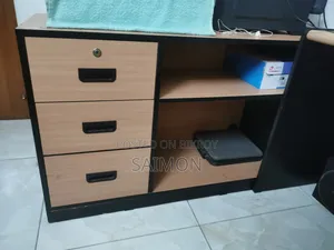 OTOBI Office Table