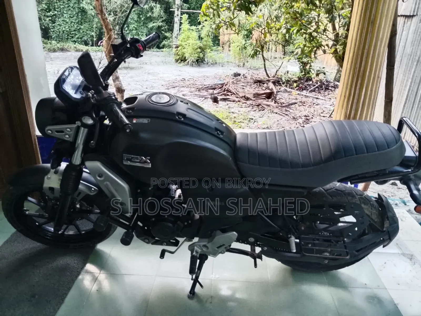 Yamaha FZ-X 2024 Gray