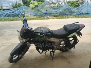 রানার এক্সট্রিট ১৫০ ২০১৫ কালো