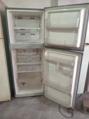 11 CFT Samsung Fridge