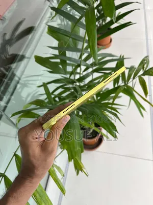 অ্যাপল আইপ্যাড (২০২৫) ২৫৬ জিবি হলুদ