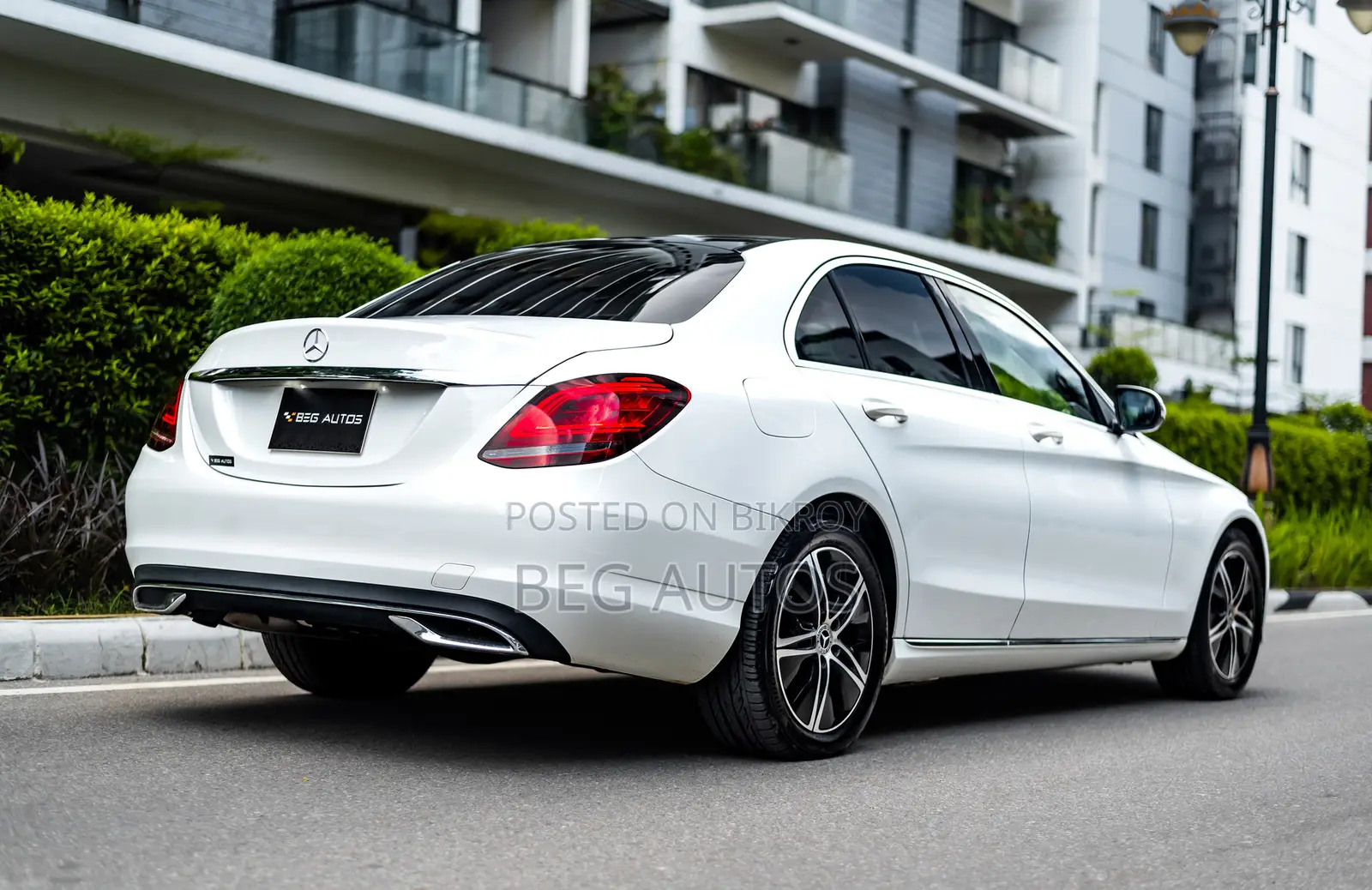 Mercedes-Benz C-Class 2019 White