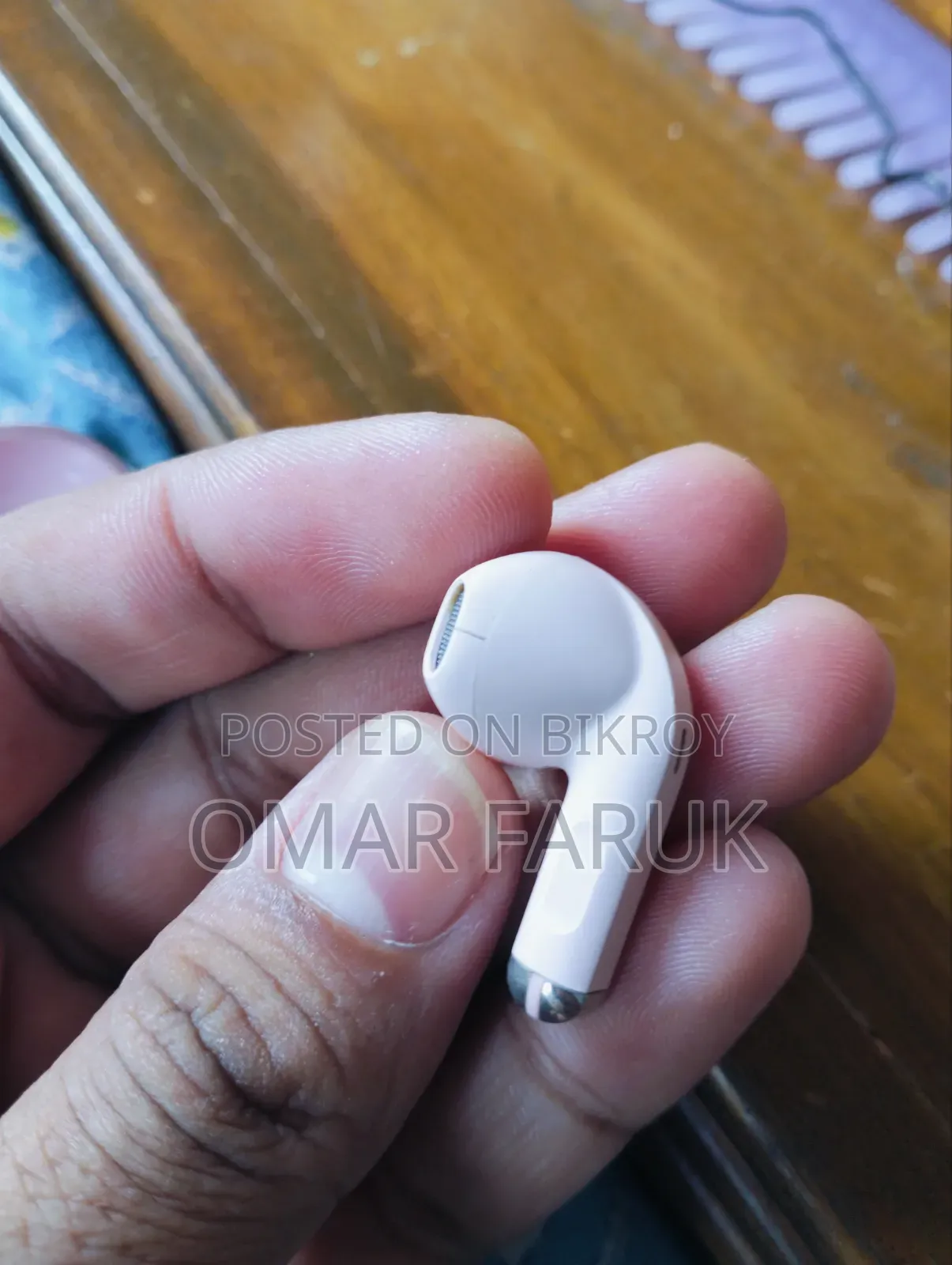 উভয়ের জন্য ইয়ারবাডস