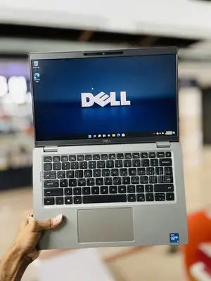 Laptop Dell G7 17 7790 8GB Intel Core i5 SSD 256GB