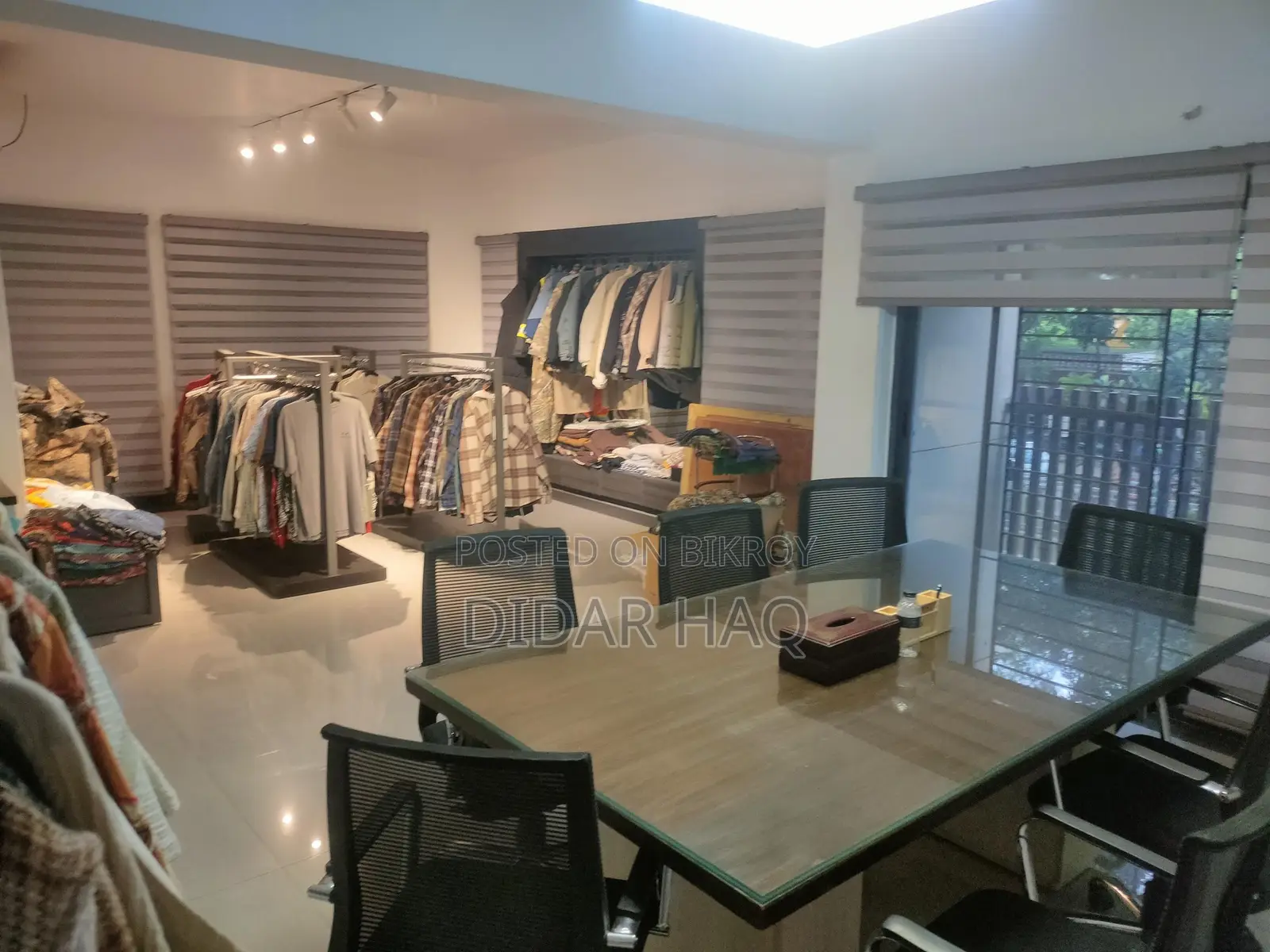 অ্যাসুরেন্স, উত্তরার আসবাবপত্রসহ ৩ বেডরুমের অ্যাপার্টমেন্ট ভাড়ার জন্য