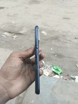 ভীভো ওয়াই২০ ৬৪ জিবি কালো