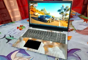 Laptop Lenovo 8GB Intel Core i5 SSHD (Hybrid) 1T