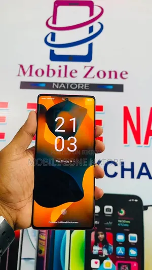 মোটরোলার এজ ৫০ ফিউশন ২৫৬ জিবি রেড