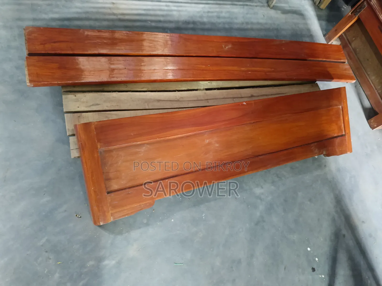 খাট বিক্রি করতে চাই