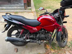 Hero Glamour 2011 Red