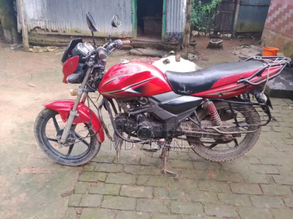 ভিক্টরি হ্যামার ২০১৬ রেড