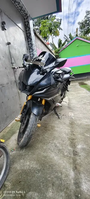 Yamaha 2025 Black