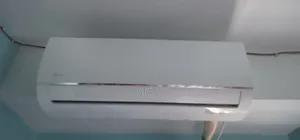 মিডিয়া এসি ১ টন