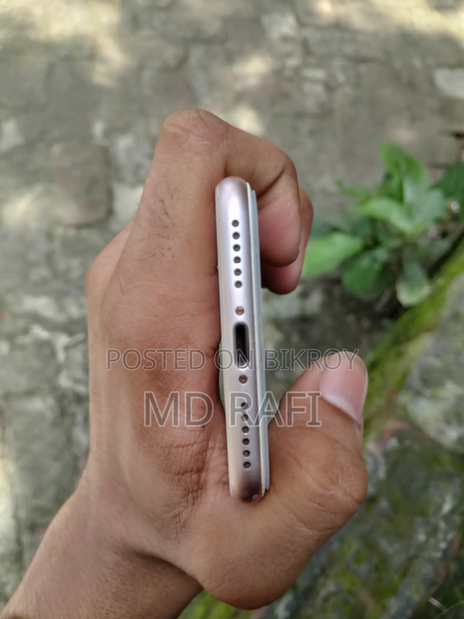 অ্যাপল আইফোন ৮ ৬৪ জিবি গোল্ড