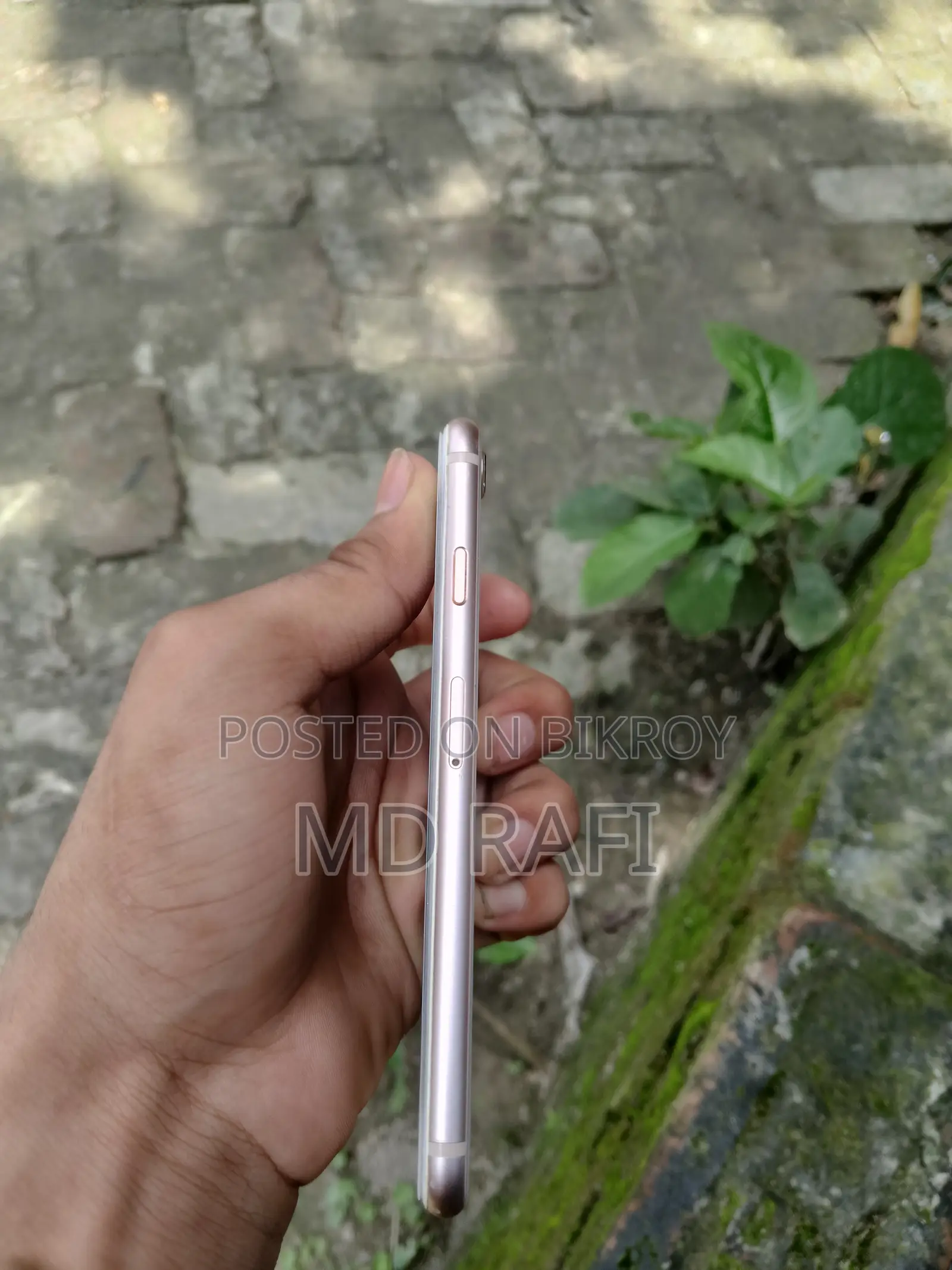 অ্যাপল আইফোন ৮ ৬৪ জিবি গোল্ড