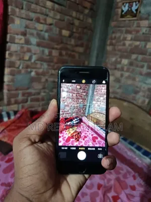 Apple iPhone 7 32 GB Black