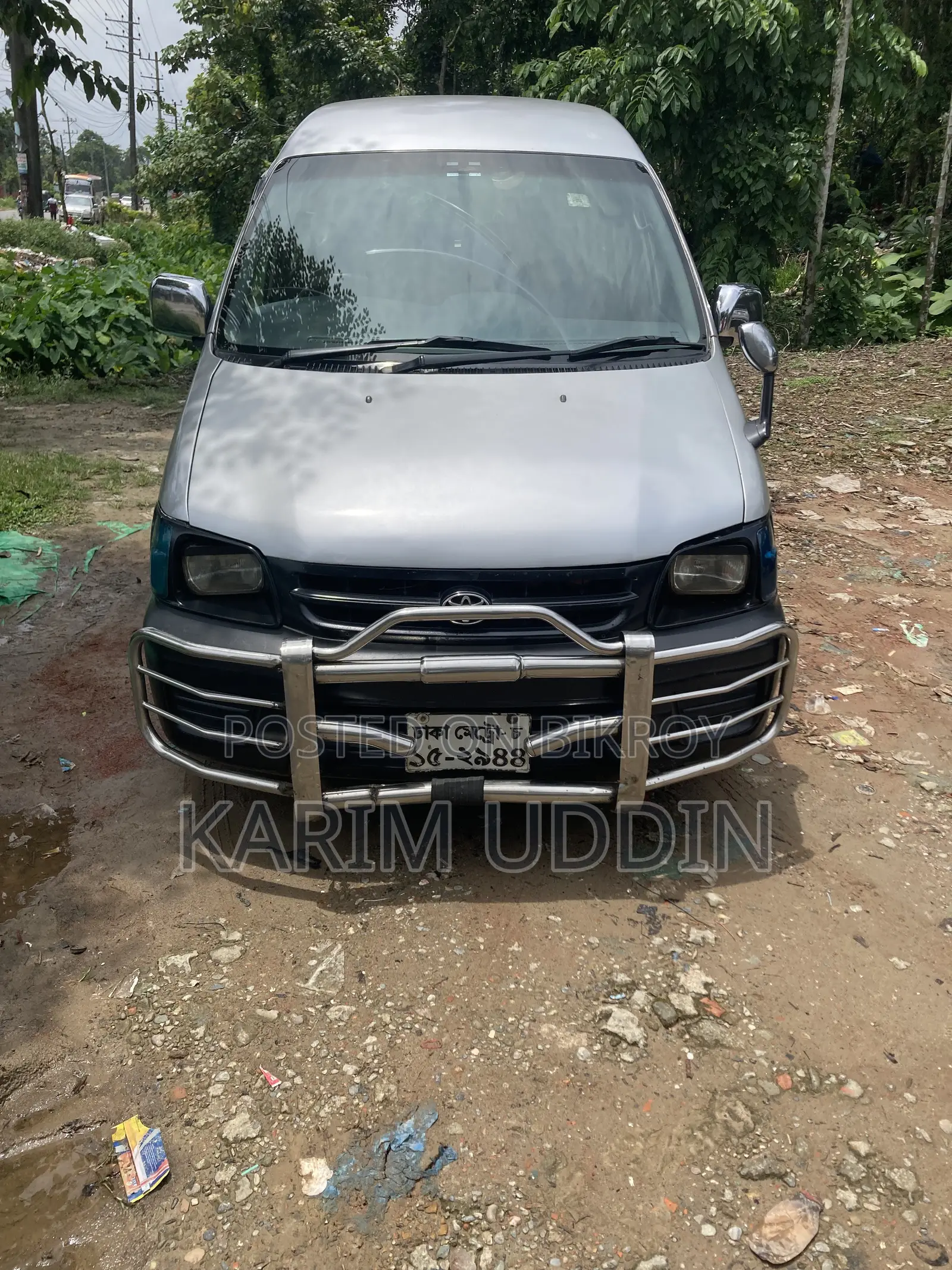 Toyota Noah 2.0 All-Wheel Drive (8 Seater) 2006 Silver