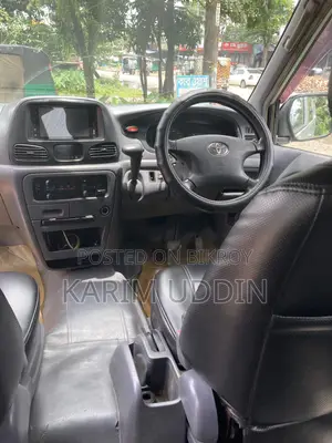 Toyota Noah 2.0 All-Wheel Drive (8 Seater) 2006 Silver