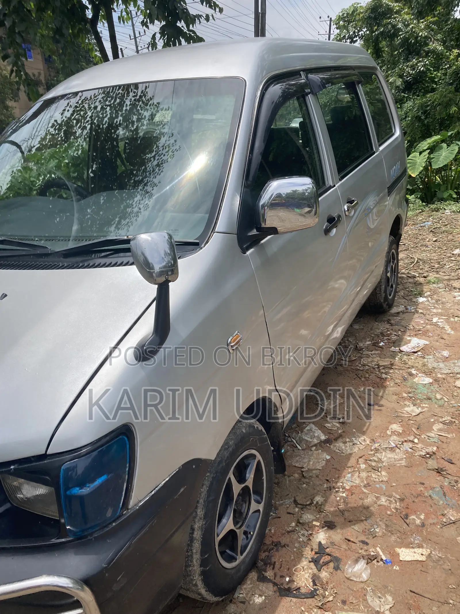 Toyota Noah 2.0 All-Wheel Drive (8 Seater) 2006 Silver