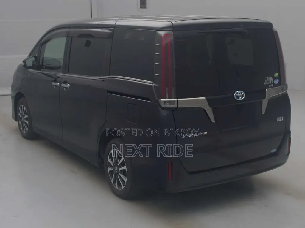 Toyota Esquire 2020 Black
