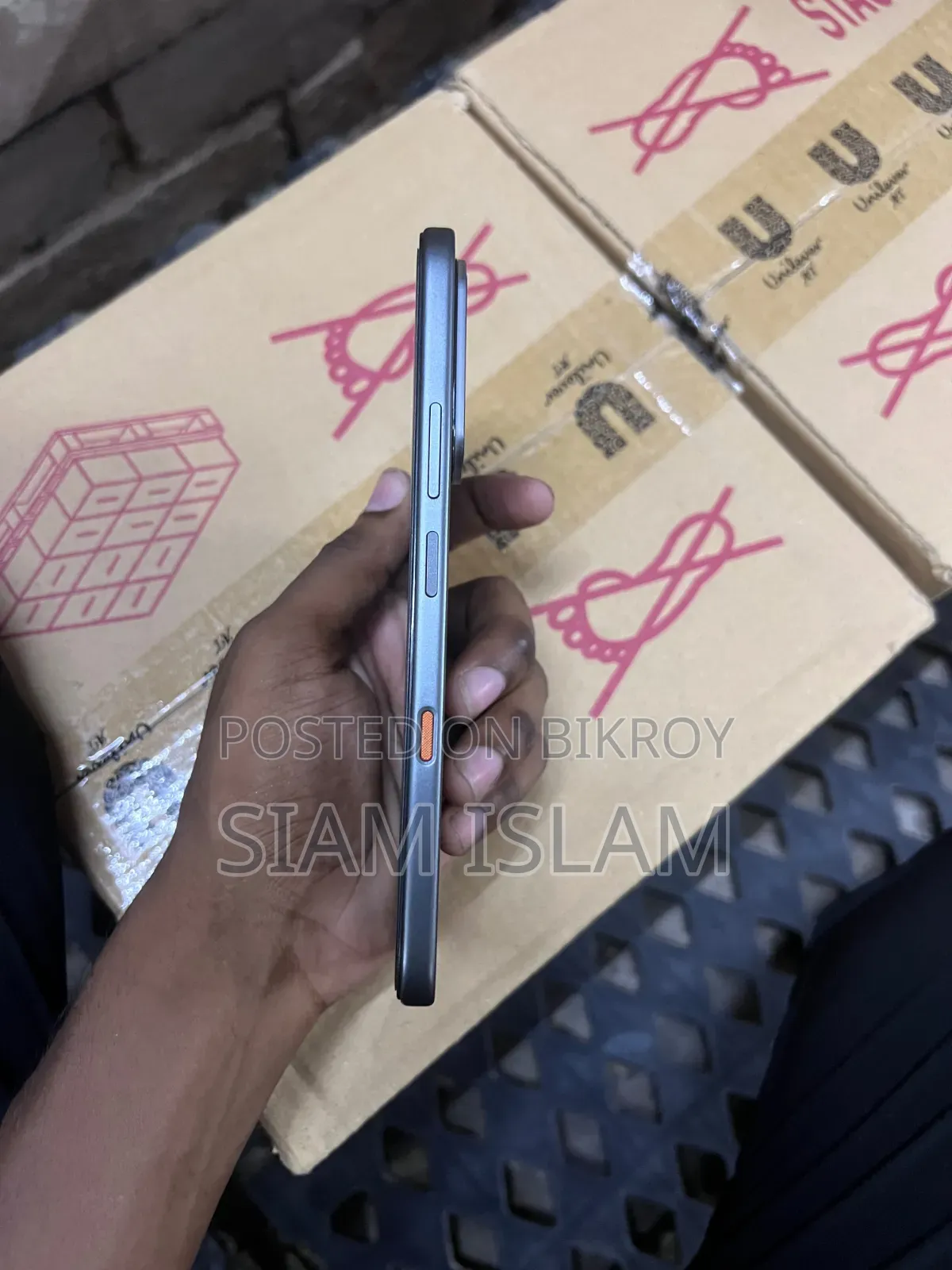 New Infinix Hot 70 128 GB Black