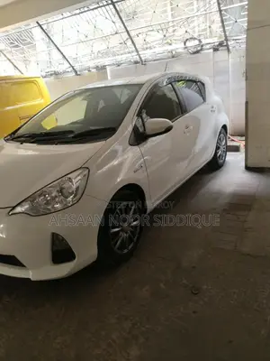 Toyota Aqua 2013 Pearl