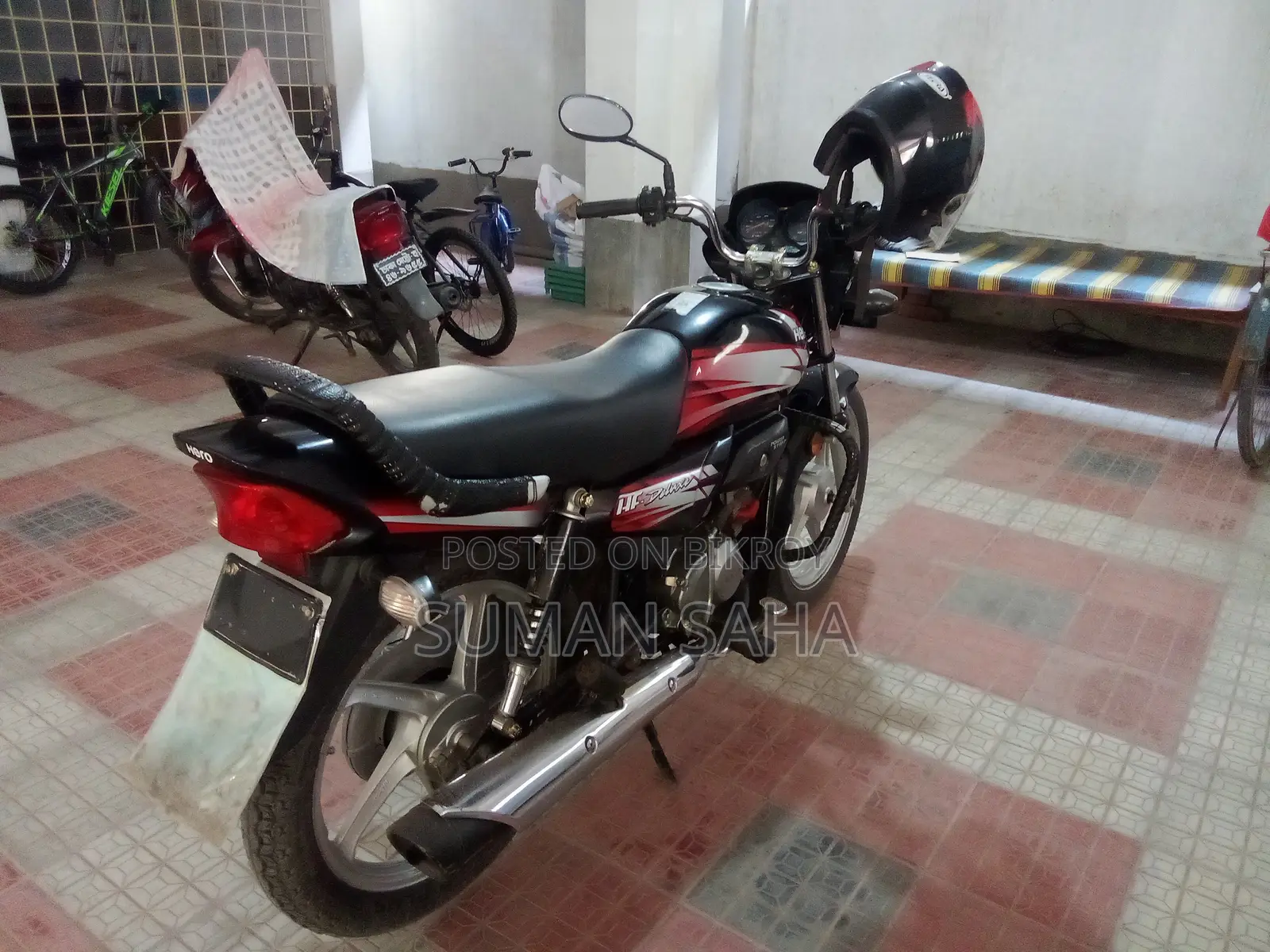 হিরো এইচএফ ডিলাক্স ২০২২ ব্ল্যাক