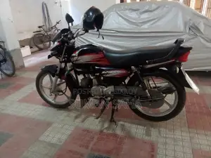 হিরো এইচএফ ডিলাক্স ২০২২ ব্ল্যাক
