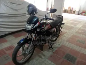 হিরো এইচএফ ডিলাক্স ২০২২ ব্ল্যাক