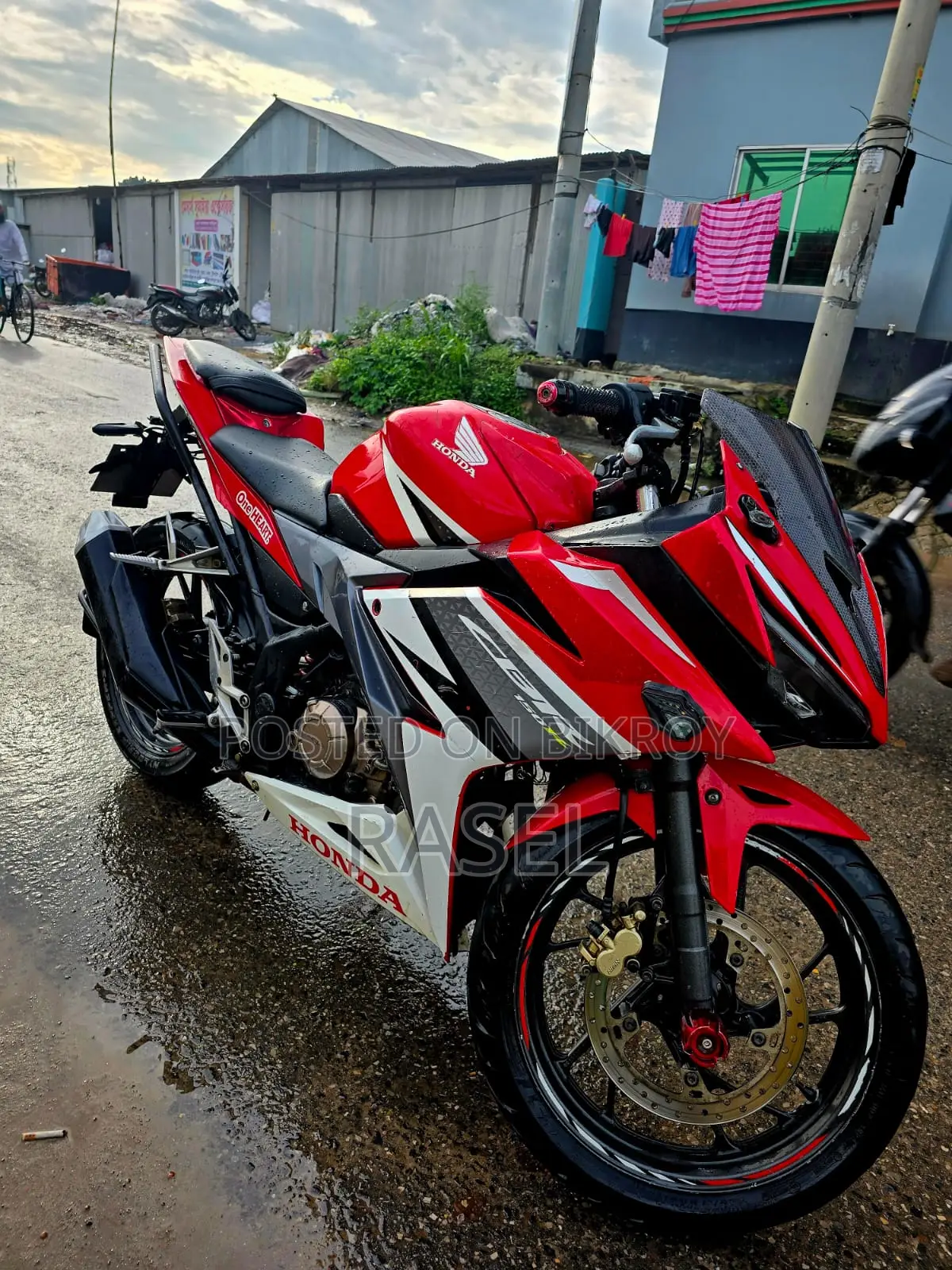 Honda CBR 2017 Red