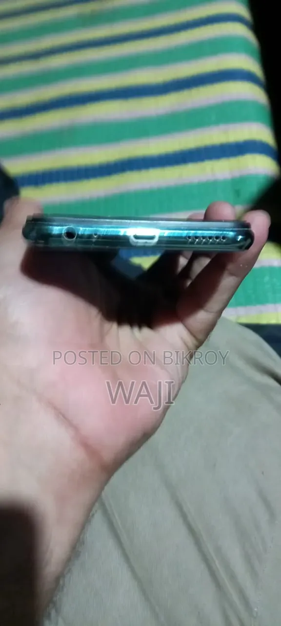 Vivo Y17 256 GB Blue