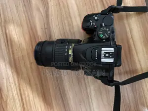 Nikon D5500 + 18-55 Kit