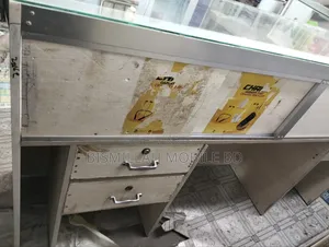 ডিসপ্লে ডেস্ক
