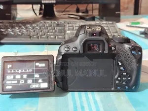 Canon 700D Body, Fully Fresh Body and 18-55mm Lens