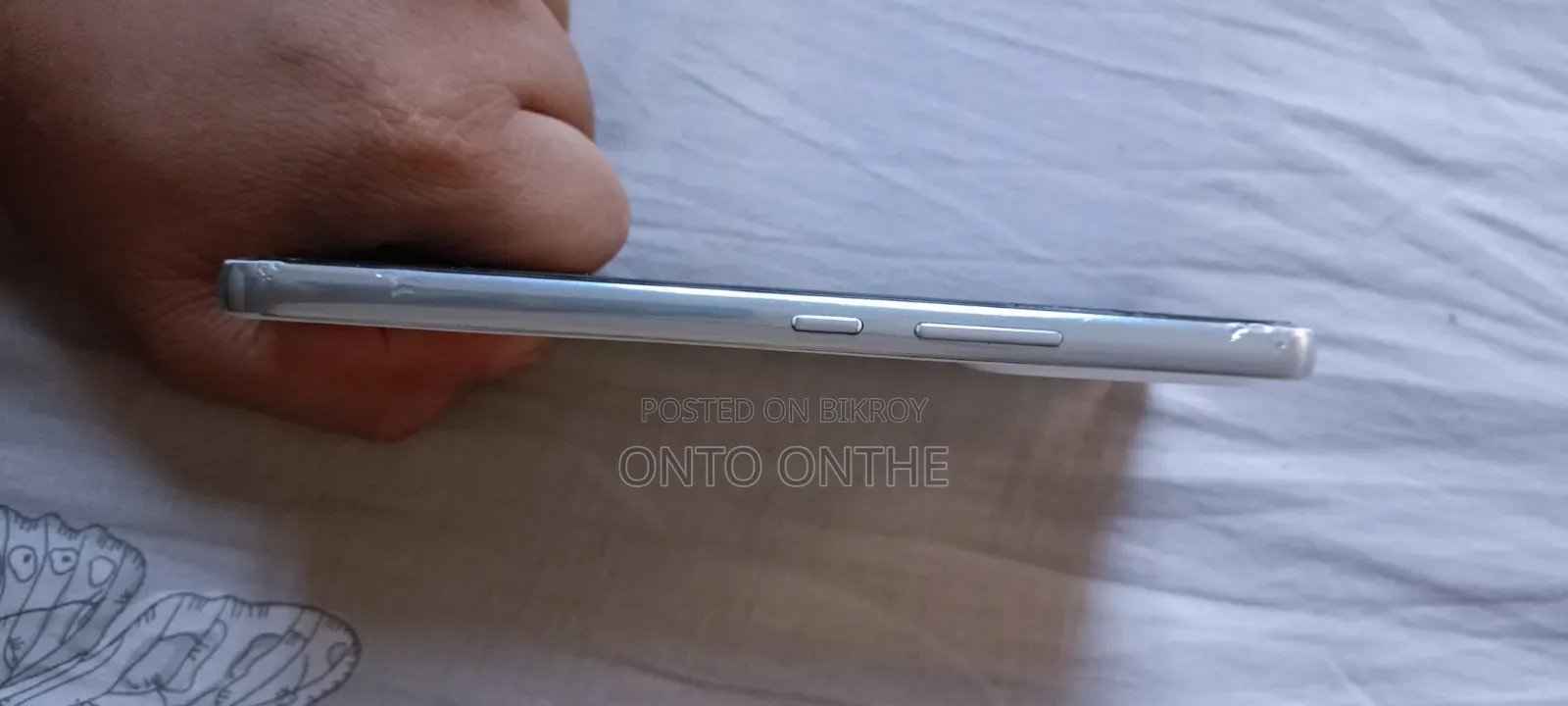 স্যামসাং গ্যালাক্সি এ৫৩ ৫জি ১২৮ জিবি সাদা