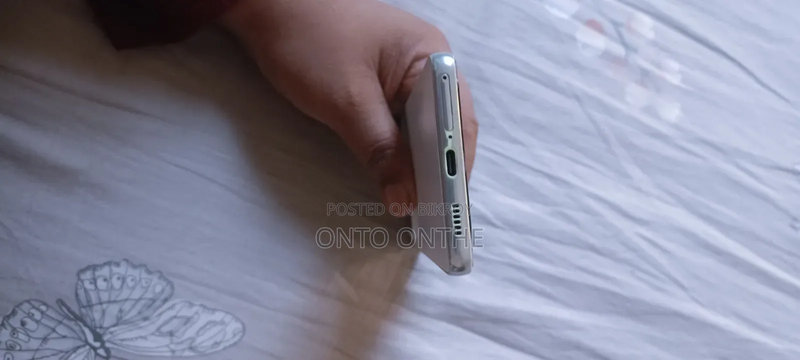 স্যামসাং গ্যালাক্সি এ৫৩ ৫জি ১২৮ জিবি সাদা