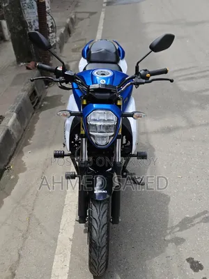 সুজুকি জিক্সার ২০২৫ নীল