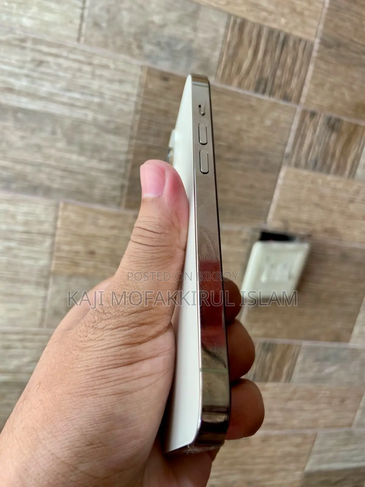 অ্যাপল আইফোন ১৪ প্রো ১২৮ জিবি গোল্ড