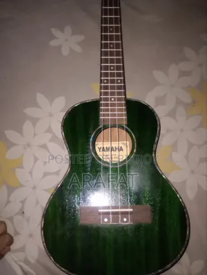 ইউকুলেলে গিটার