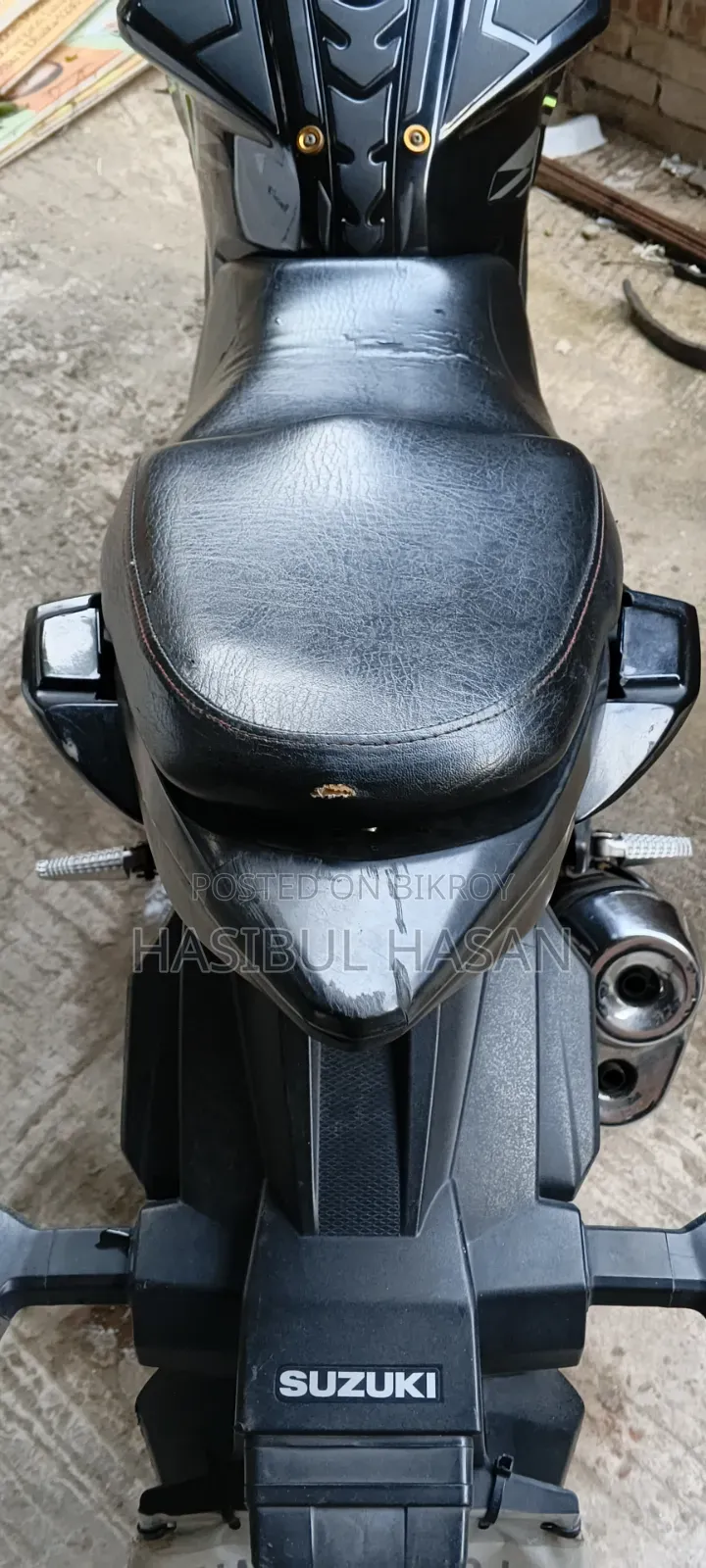 সুজুকি জিক্সার ২০২৩ কালো