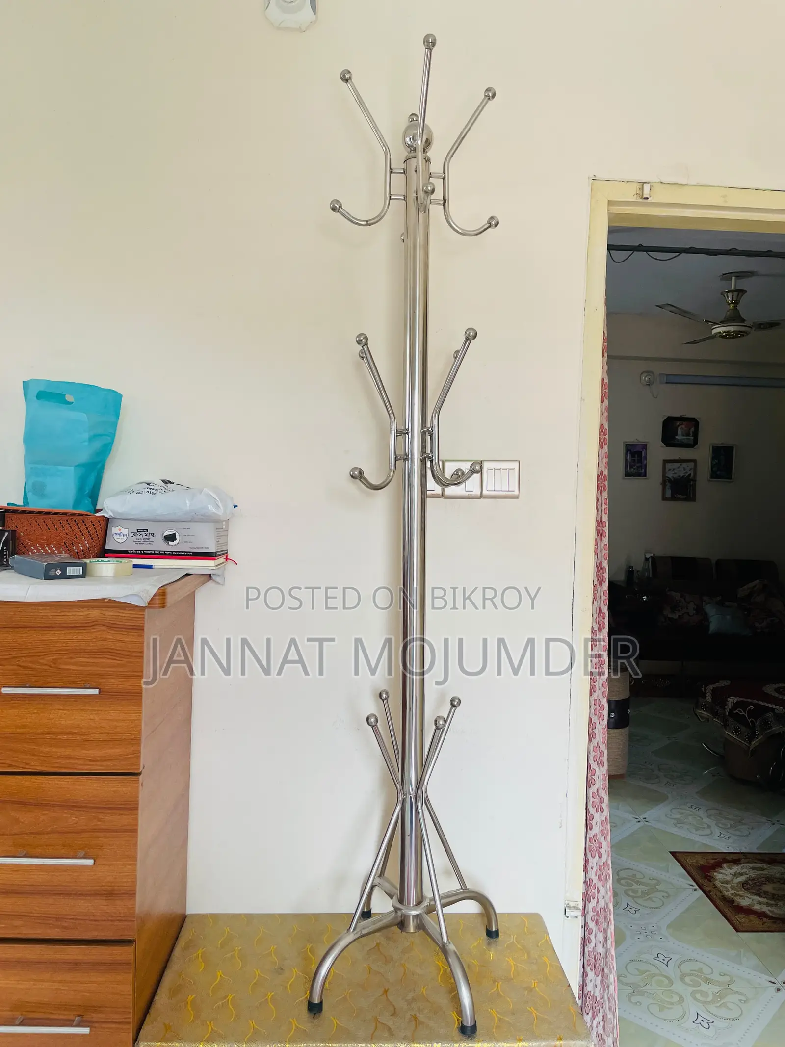 স্টেইনলেস স্টিল ক্লোথ স্ট্যান্ড