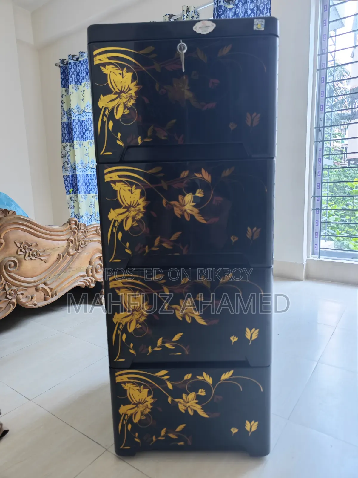 ৪-টিয়ার প্লাস্টিক আলমারি / ওয়ার্ডরোব